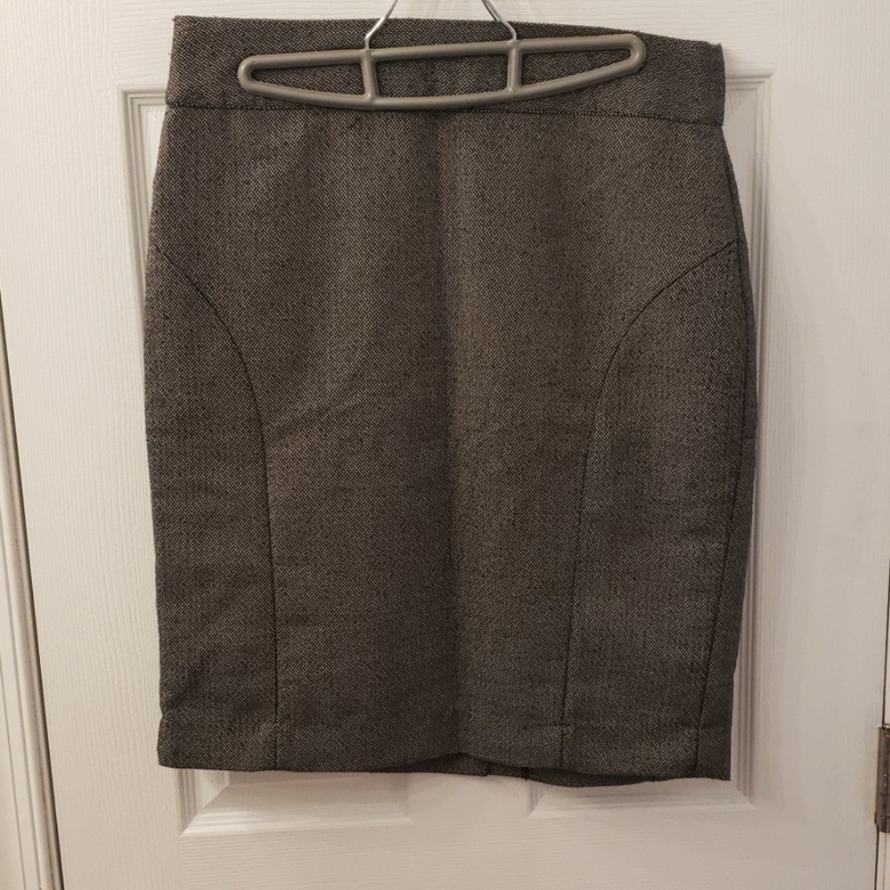 Black and White pencil skirt